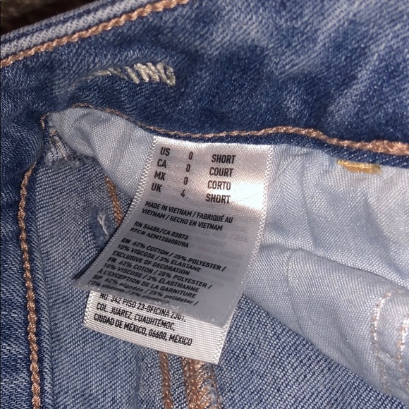 light wash american eagle jeans -accepting offers! - Picture 2 of 4